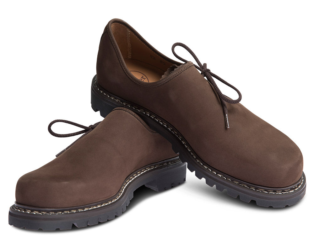 FÜSSEN / kaffeebraun