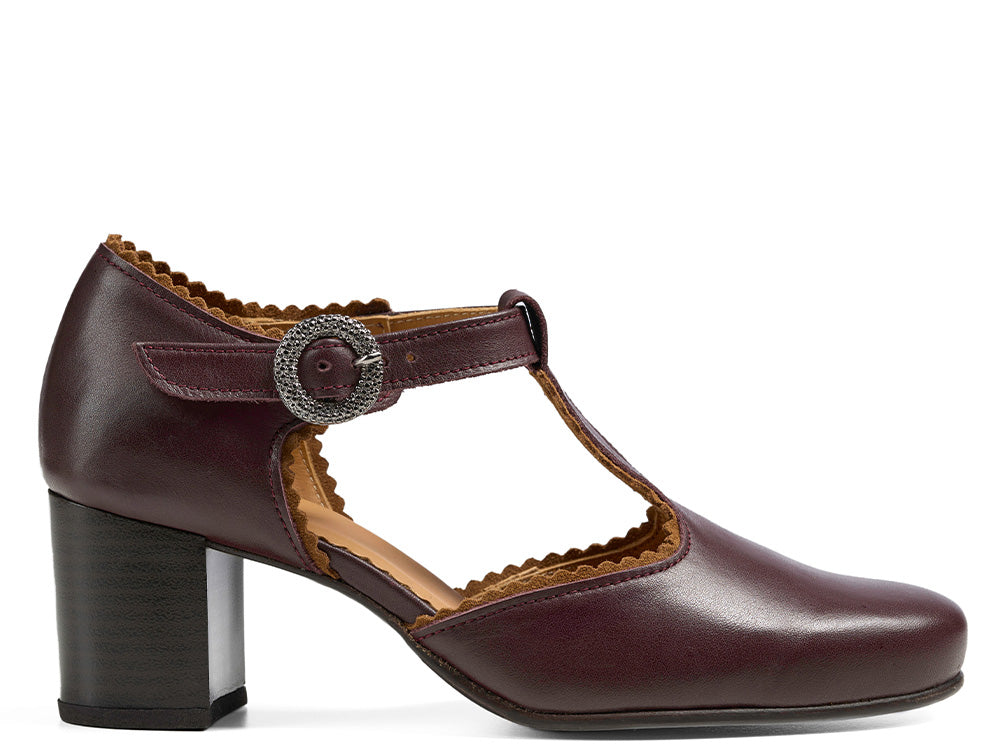 THERES rotbraun/cognac