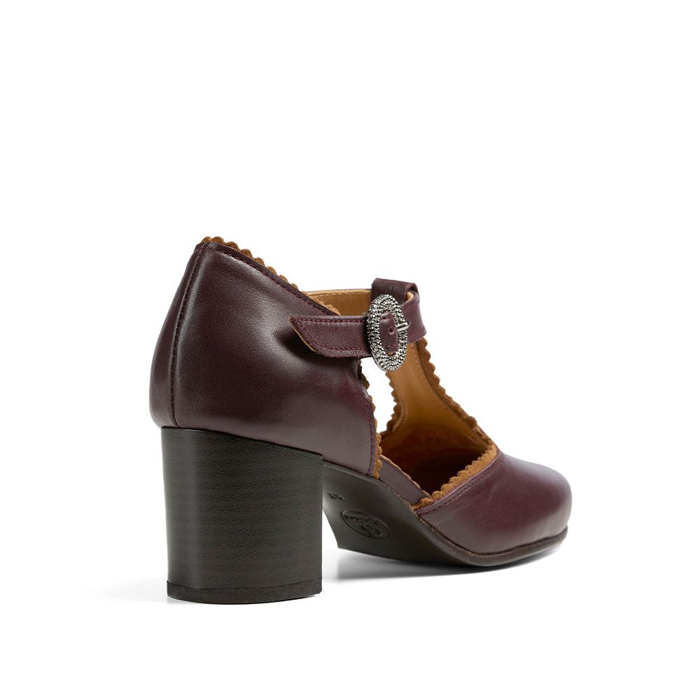 THERES rotbraun/cognac