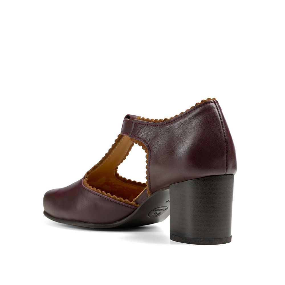 THERES rotbraun/cognac