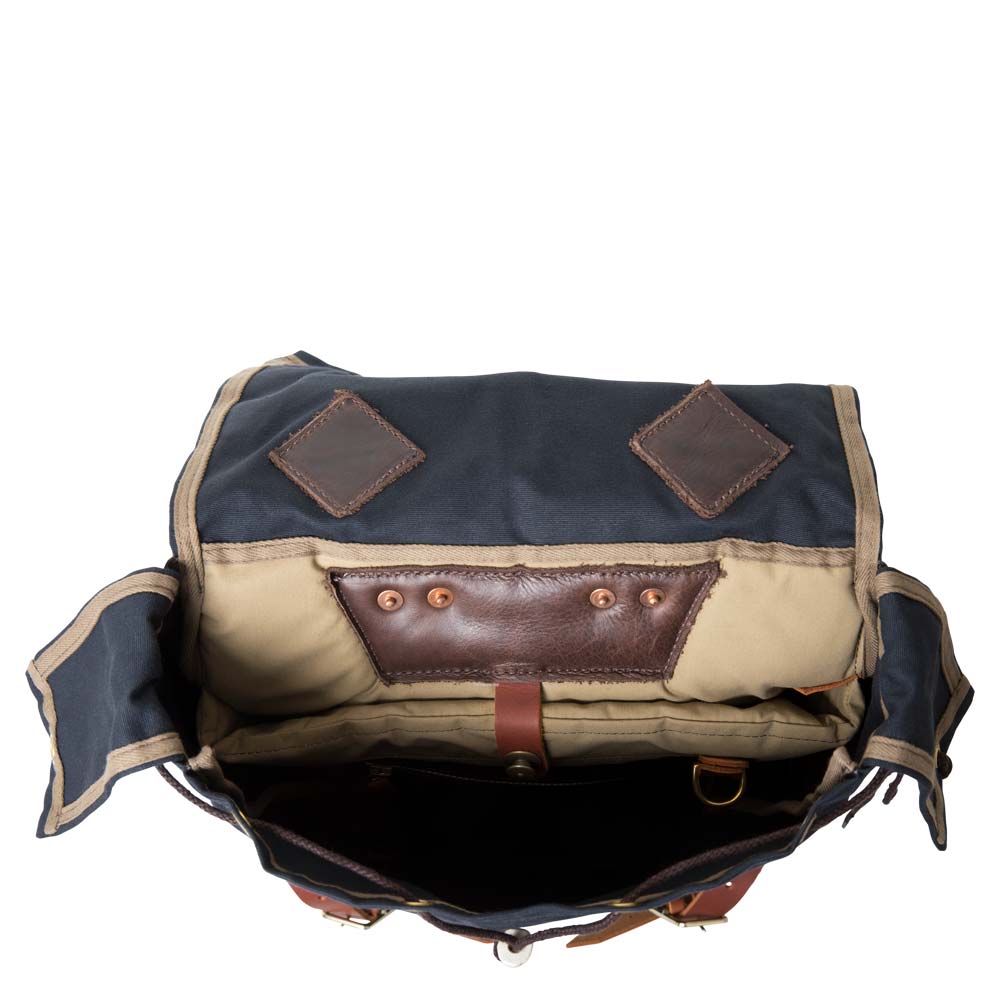 Canvas Rucksack mit Laptopfach  schwarz