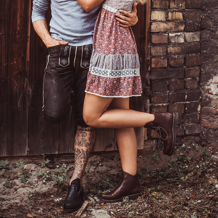 GLORIA / kaffeebraun